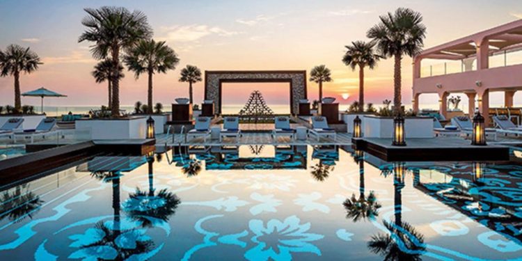 Taco Bell Is Planning a Palm Springs Hotel and Resort