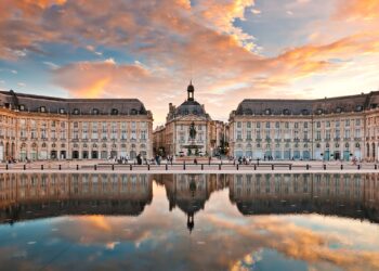 Forget snooty chateaux in Burgundy and Bordeaux – this wine motel is a real corker