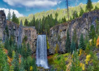 Explore the Magic of Oregon in This Interactive Map